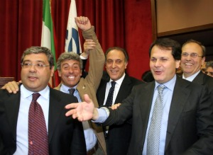 L'ex Ministro per le Politiche Agricole on. Saverio Romano con Totò Cuffaro, l'ex sindaco di Palermo e il segretario dell'UDC Lorenzo Cesa.